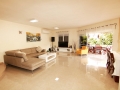 Villa for sale in Moshav Neve Yamin in the Sharon near Kfar Saba.